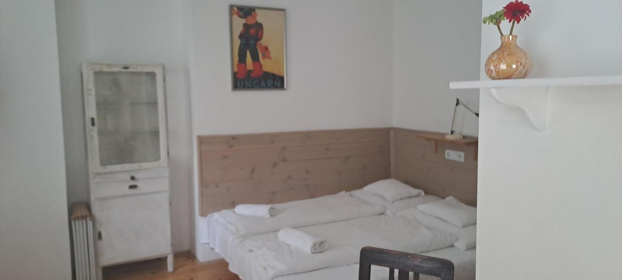 Plitzner Belvarosi Apartmanhaz Eger Eksteriør billede