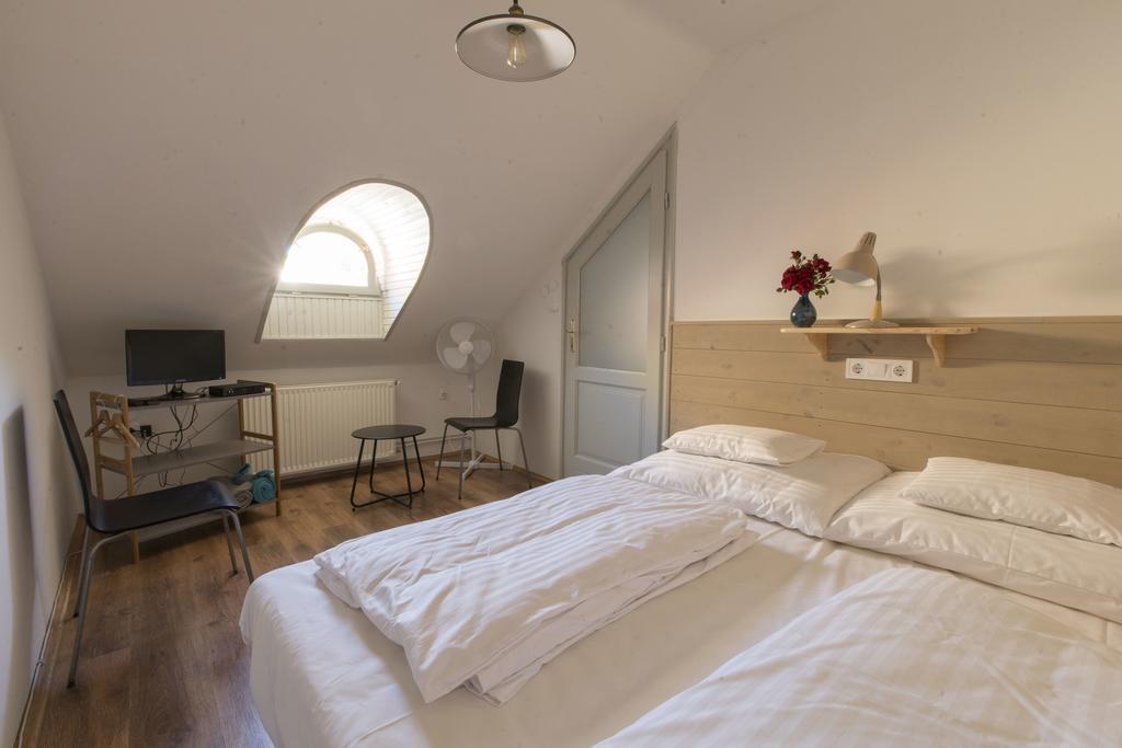 Plitzner Belvarosi Apartmanhaz Eger Eksteriør billede
